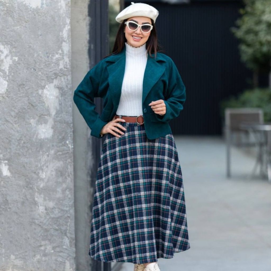 فروش اینترنتی کت و دامن آوین