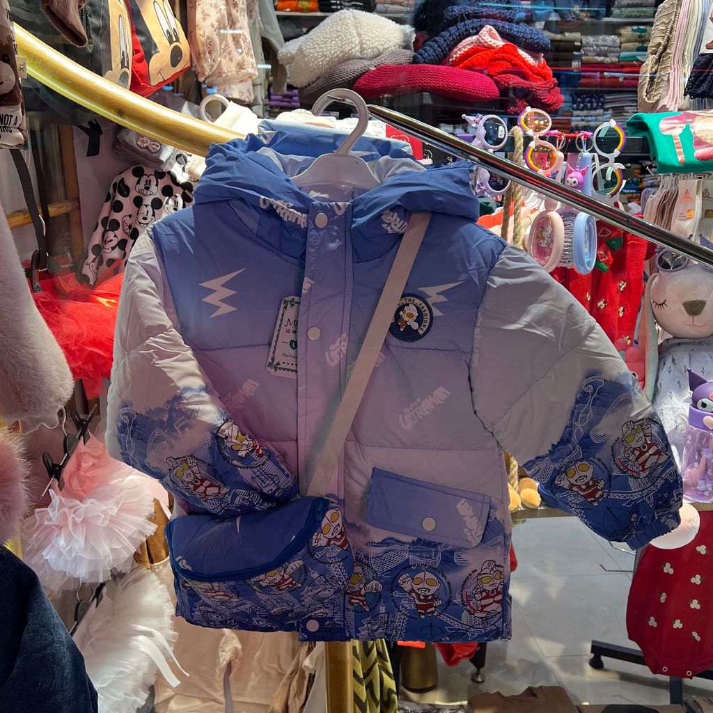 خرید انلاین کا‌پشن پسرانه فضانورد