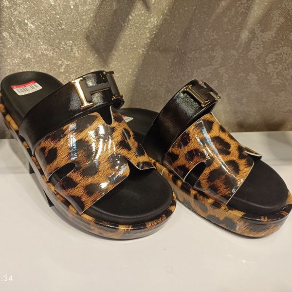 سندل طرح پلنگی