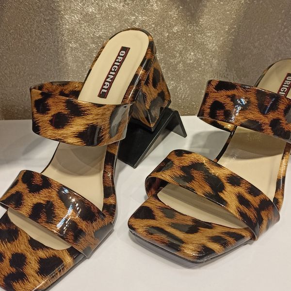 سندل پاشنه دار پلنگی