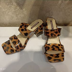 سندل پاشنه دار پلنگی