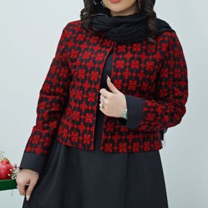 مشخصات ست کت و سارافون یلدا