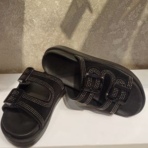 سندل طرح نگینی