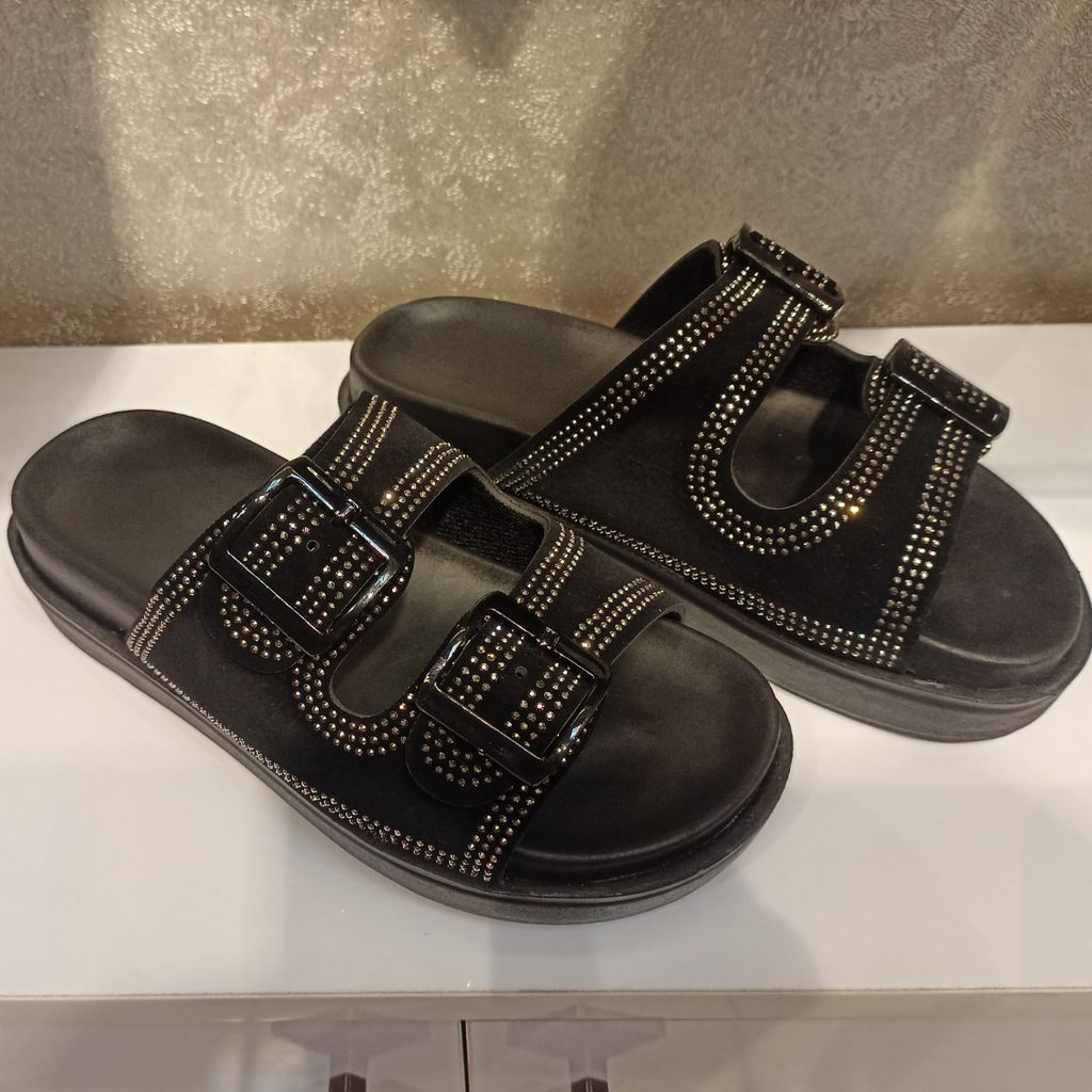 خرید آنلاین سندل طرح نگینی