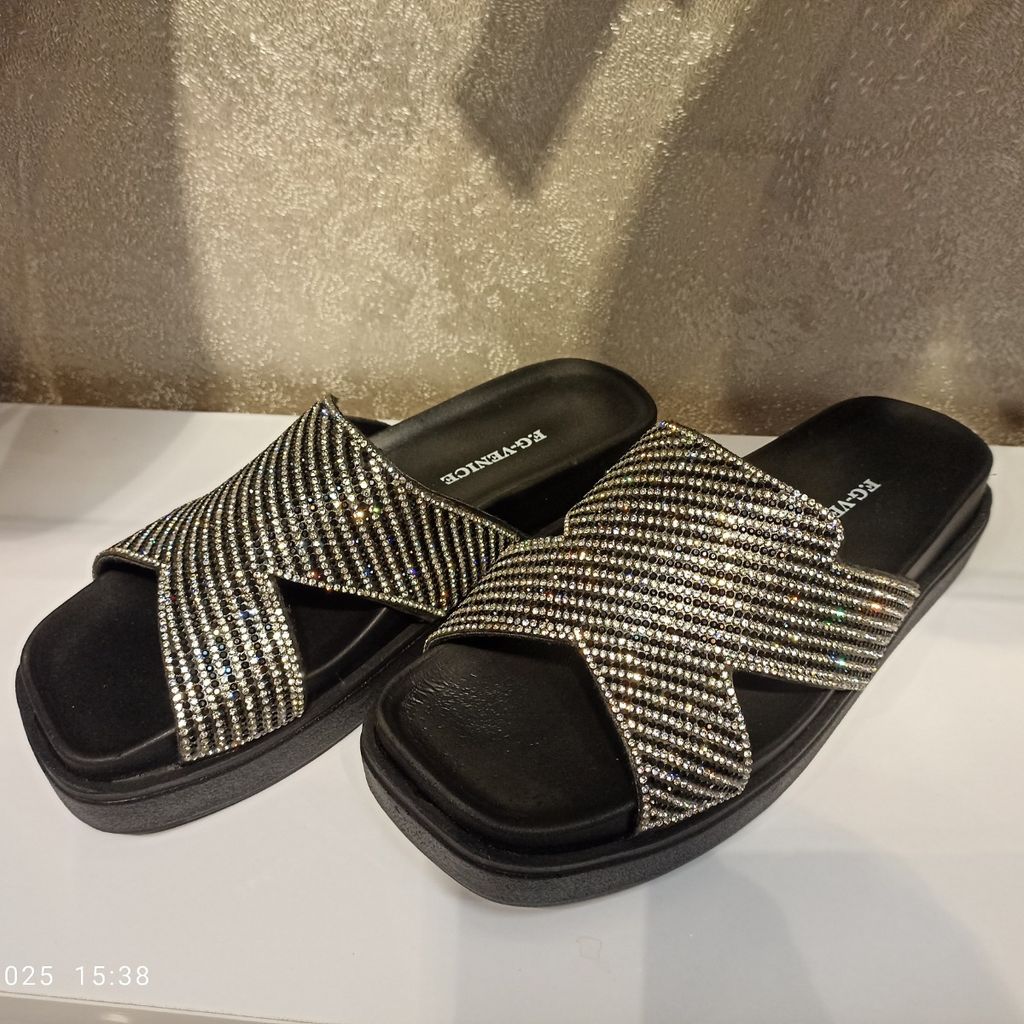 خرید اینترنتی سندل پلنگی سگکدار