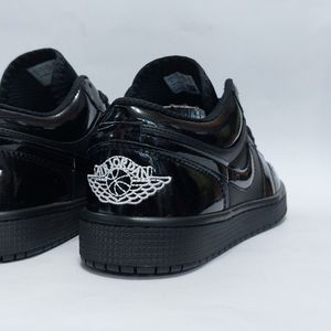 قیمت ارزان کتانی نایک جردن وان لو ورنی Nike jordan low