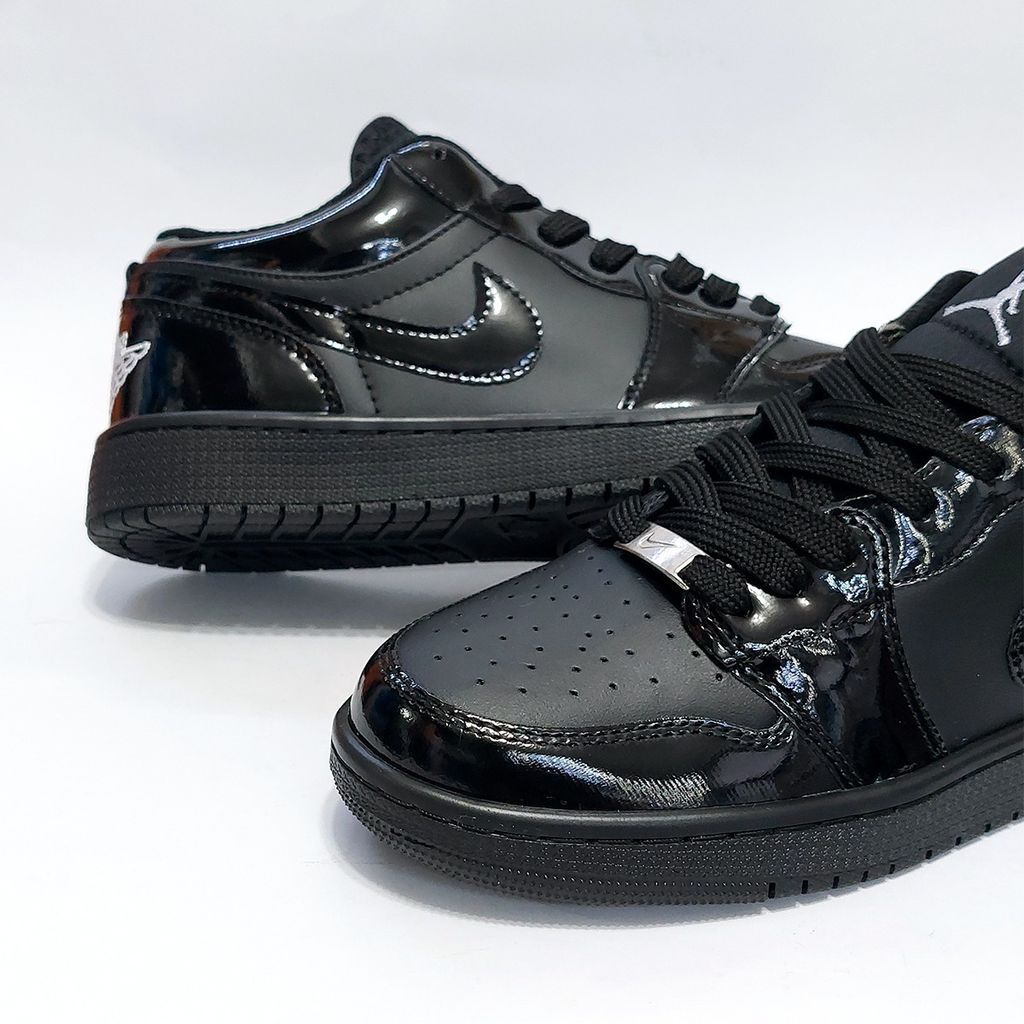 مشخصات کتانی نایک جردن وان لو ورنی Nike jordan low