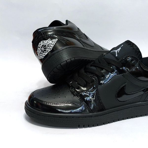 کتانی جردن وان لو ورنی Nike jordan low