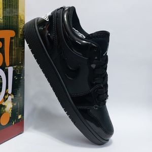 خرید آنلاین کتانی نایک جردن وان لو ورنی Nike jordan low