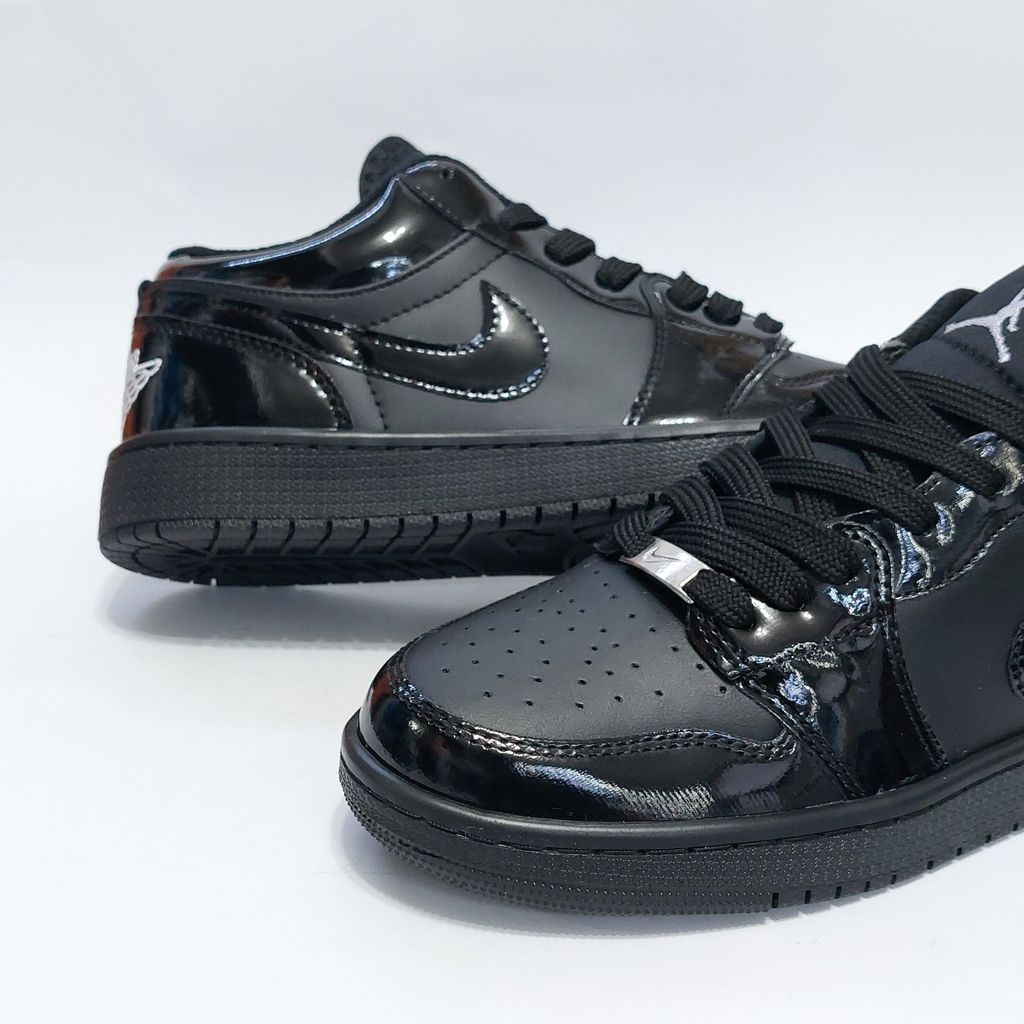 قیمت کتانی نایک جردن وان لو ورنی Nike jordan low