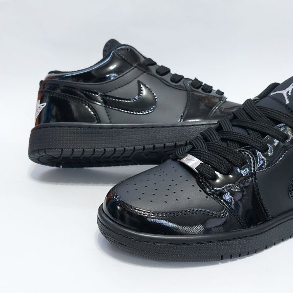 کتانی نایک جردن وان لو ورنی Nike jordan low