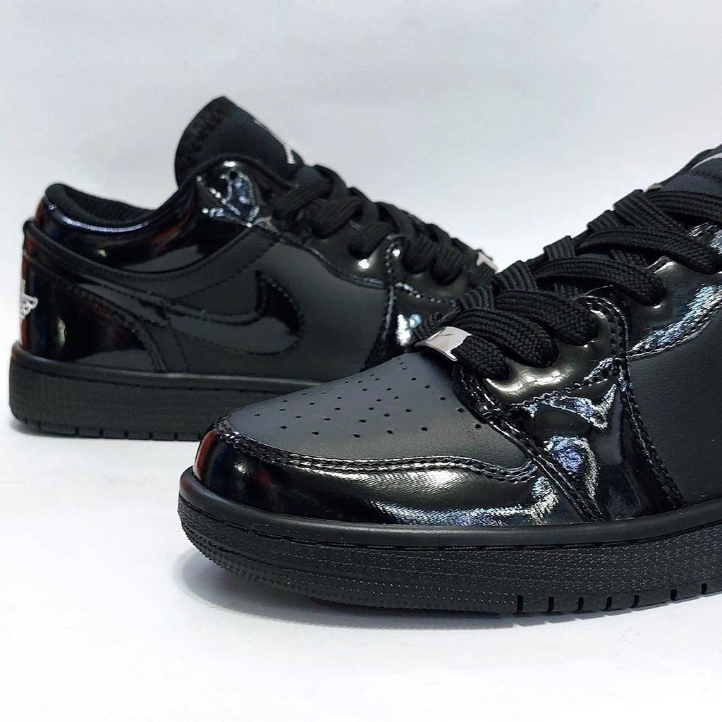 مشخصات کتانی نایک جردن وان لو ورنی Nike jordan low