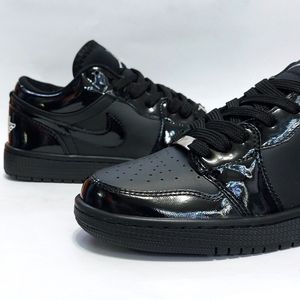 مشخصات کتانی نایک جردن وان لو ورنی Nike jordan low