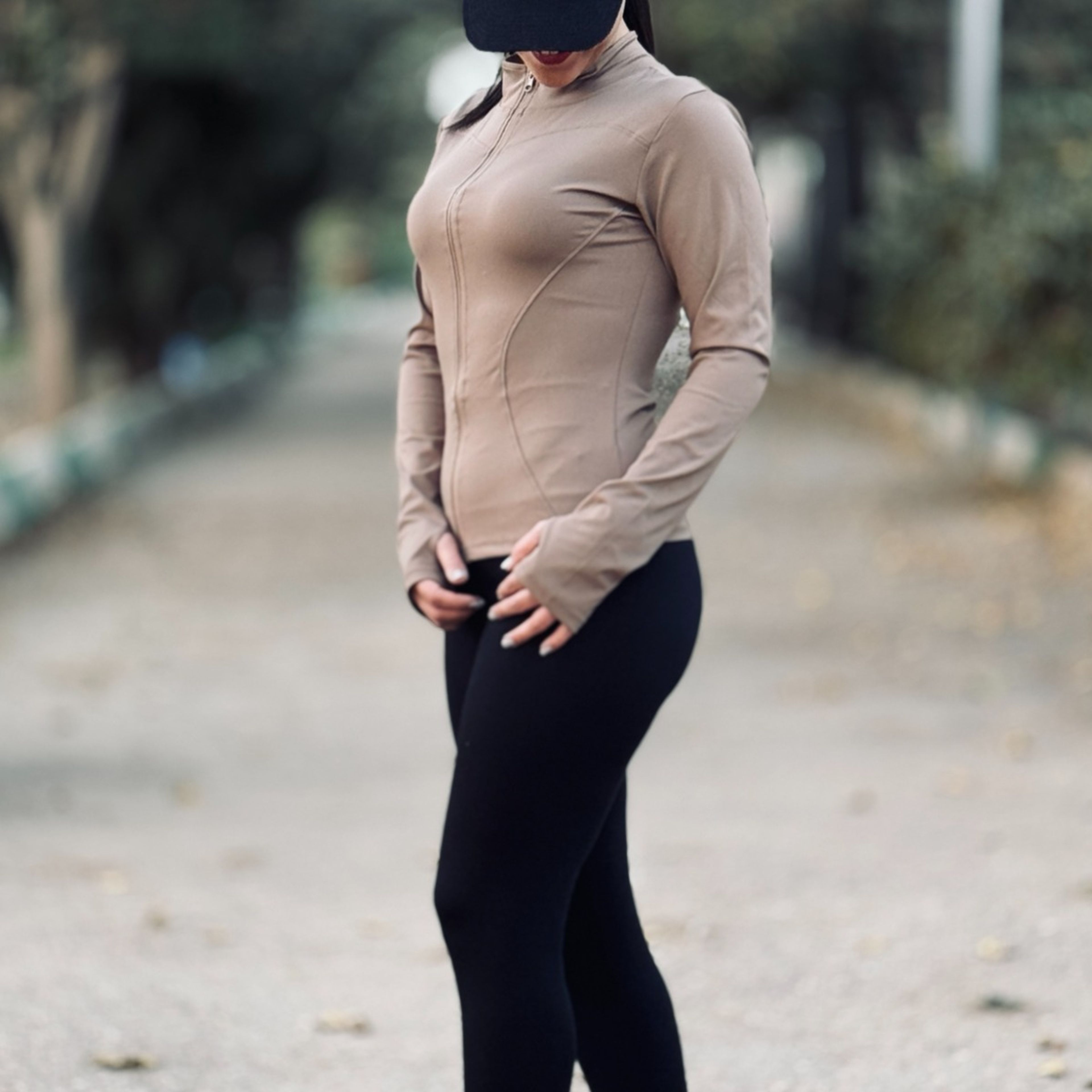 خرید اینترنتی سویشرت ورزشی زنانه