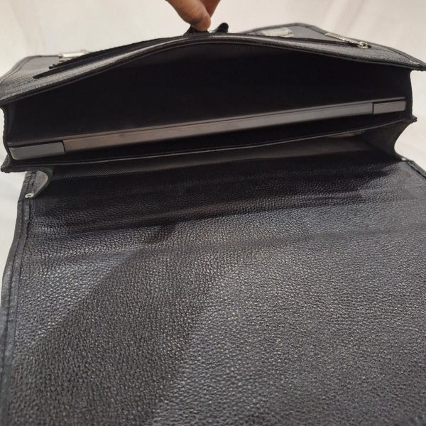 کیف اداری چرم طبیعی گاوی