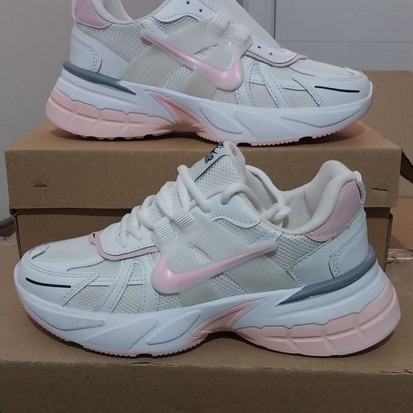 کفش نایک زنانه v2k