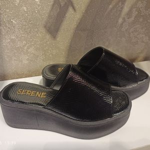 سندل پوست ماری