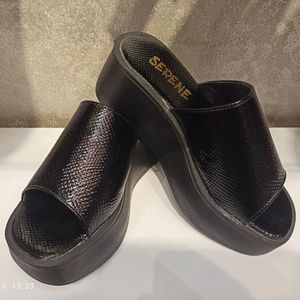 خرید انلاین سندل پوست ماری