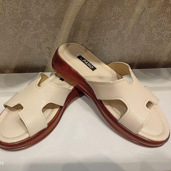 سندل چرم پانو