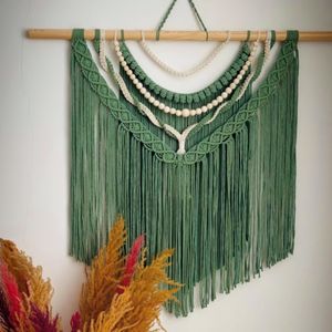 اویز لاکچری سبز مکرومه مهره دار