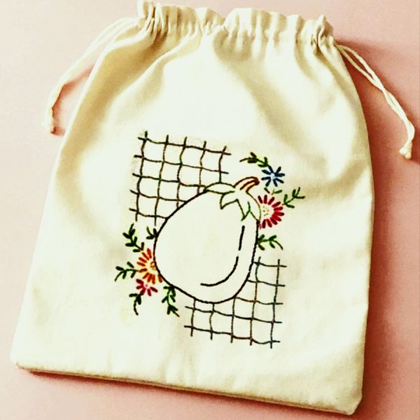 کیسه نخی گلدوزی سبزیجات و میوه خشک و ...