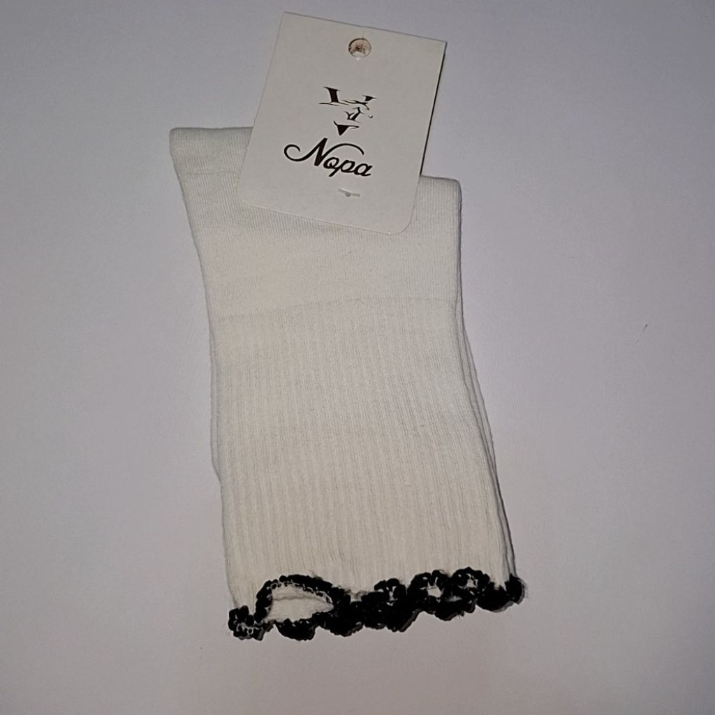 مشخصات جوراب لبه دار