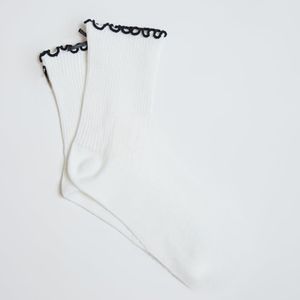 جوراب لبه دار