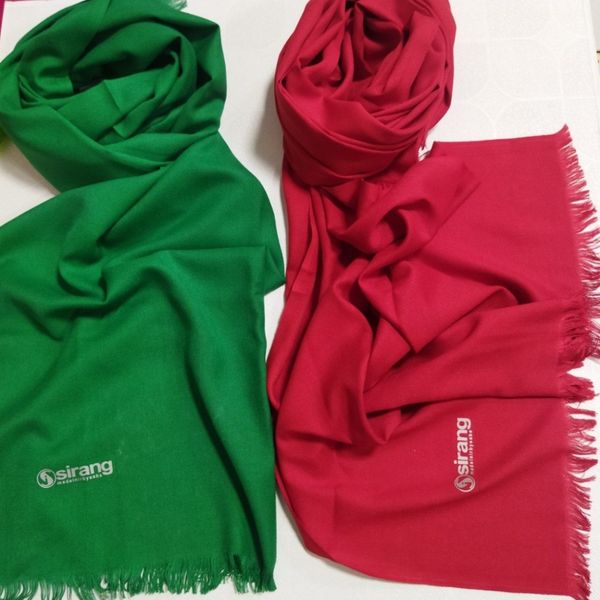 شال ساده رنگ سبز و قرمز sh7t