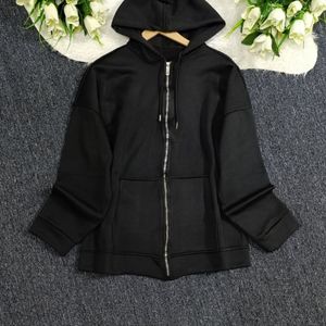 مشخصات سویشرت کلاهدار شیک