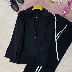 خرید آنلاین مانتو شلوار زنانه اسپرت درنا