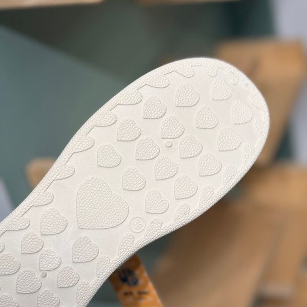 ونس بچگانه طرح نایک ترویس از وینستار کد 4072003