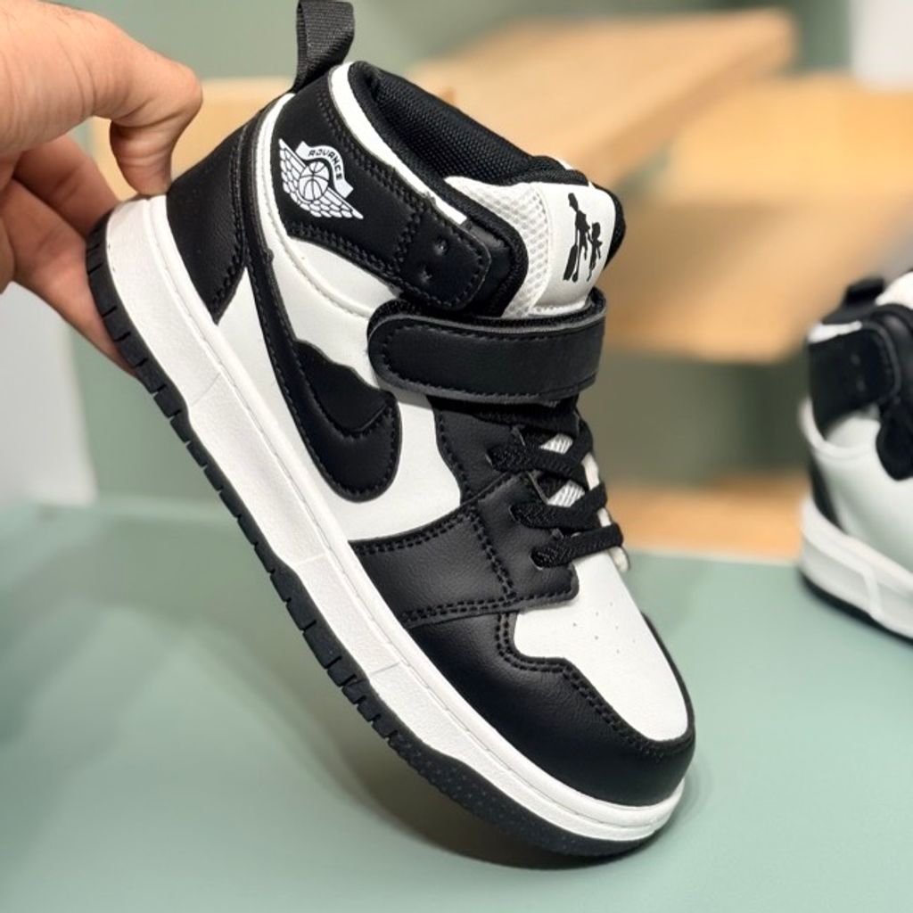 خرید اینترنتی قیمت کتونی بچگانه نیمساق طرح نایک جردن از مورچه کد 4071205