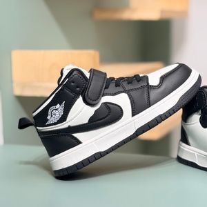 خرید اینترنتی قیمت کتونی بچگانه نیمساق طرح نایک جردن از مورچه کد 4071205