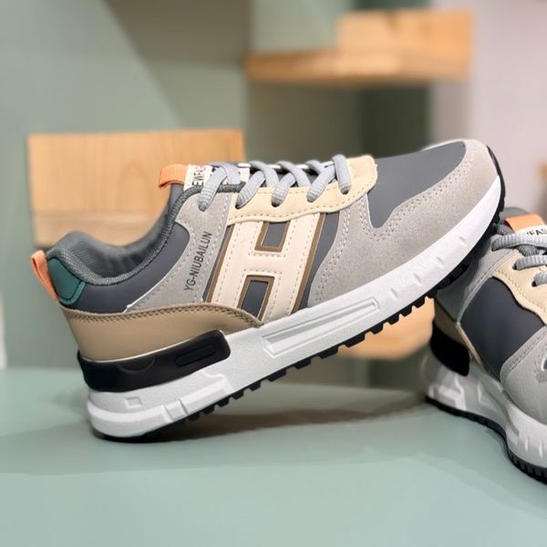 کتونی بچگانه طرح H چرمی از Trip کد 4071003