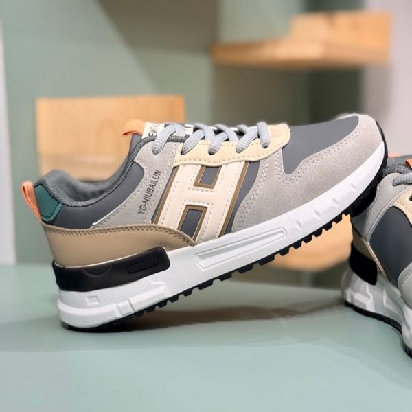 کتونی بچگانه طرح H چرمی از Trip کد 4071003