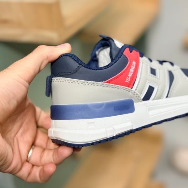 کتونی بچگانه طرح H چرمی از Trip کد 4071003