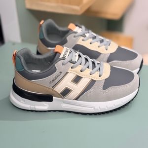 خرید اینترنتی قیمت کتونی بچگانه طرح H چرمی از Trip کد 4071003