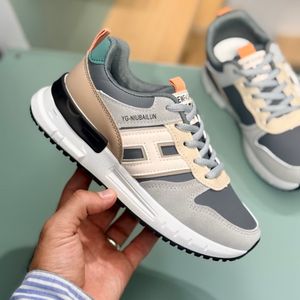 کتونی بچگانه طرح H چرمی از Trip کد 4071003