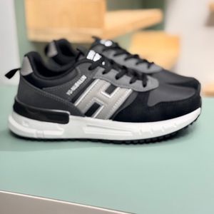 خرید اینترنتی قیمت کتونی بچگانه طرح H چرمی از Trip کد 4071003