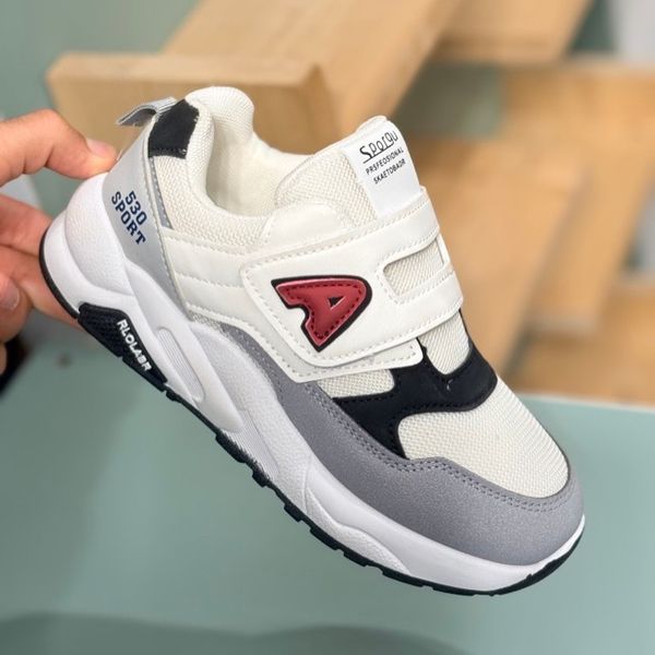 کتونی بچگونه طرح A چسبی از BRQ کد 4071002