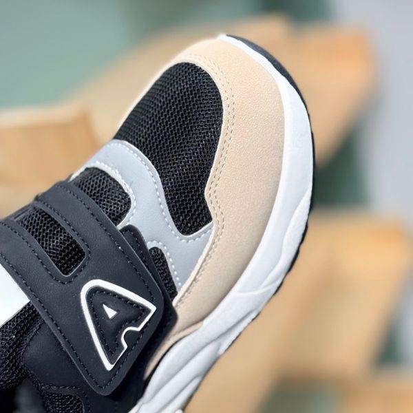 کتونی بچگونه طرح A چسبی از BRQ کد 4071002