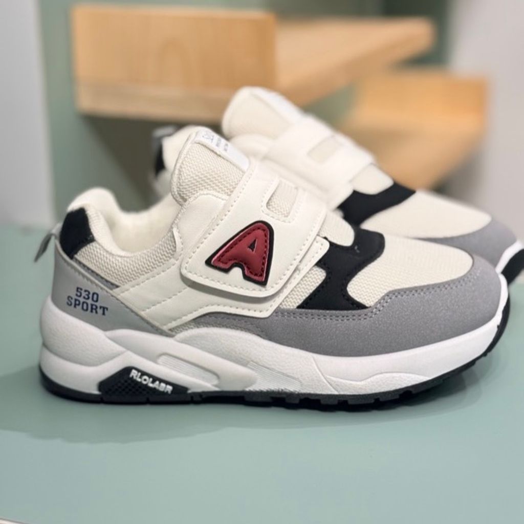 خرید اینترنتی قیمت کتونی بچگونه طرح A چسبی از BRQ کد 4071002