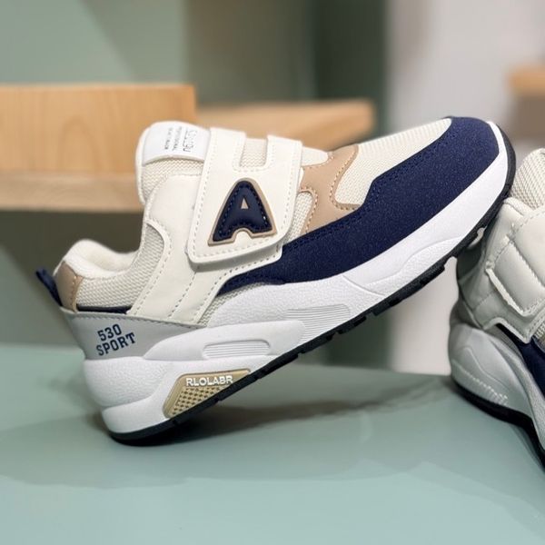 کتونی بچگونه طرح A چسبی از BRQ کد 4071002