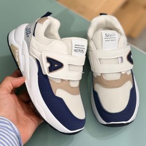 خرید اینترنتی قیمت کتونی بچگونه طرح A چسبی از BRQ کد 4071002