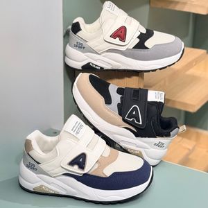 کتونی بچگونه طرح A چسبی از BRQ کد 4071002