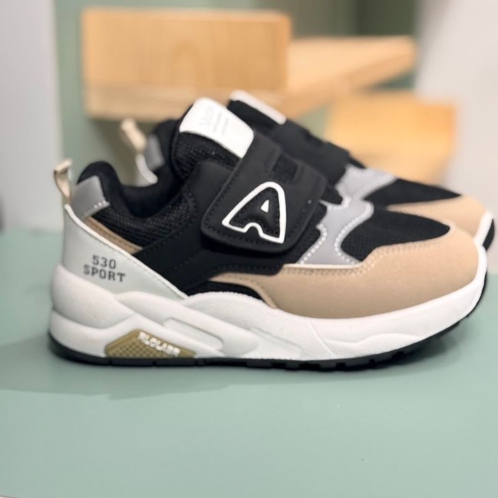 خرید اینترنتی قیمت کتونی بچگونه طرح A چسبی از BRQ کد 4071002