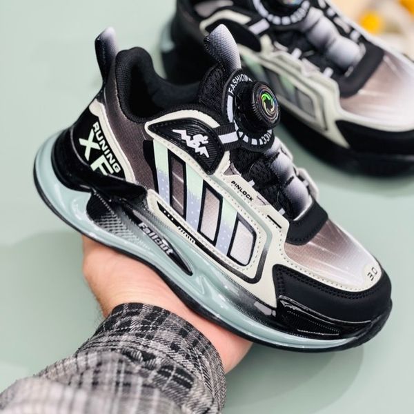 کتونی بچگانه طرح سه خط XF از Kids کد 112502