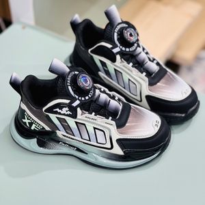 خرید اینترنتی قیمت کتونی بچگانه طرح سه خط XF از Kids کد 112502