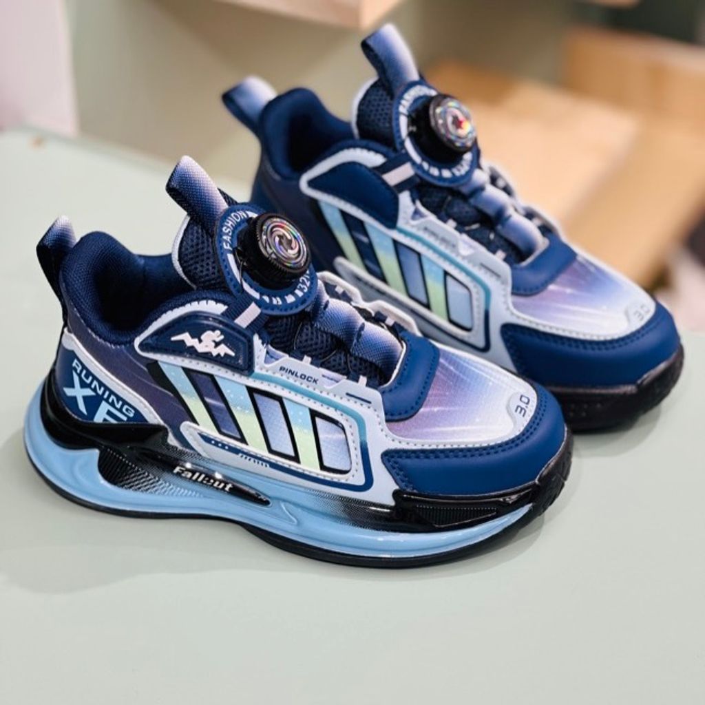 خرید اینترنتی قیمت کتونی بچگانه طرح سه خط XF از Kids کد 112502