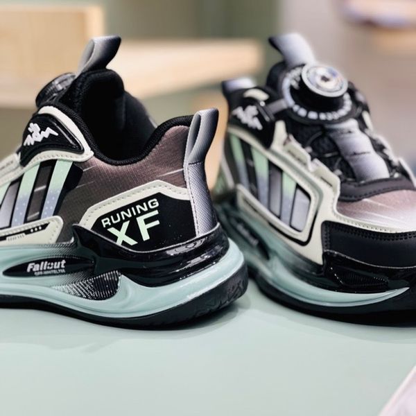 کتونی بچگانه طرح سه خط XF از Kids کد 112502